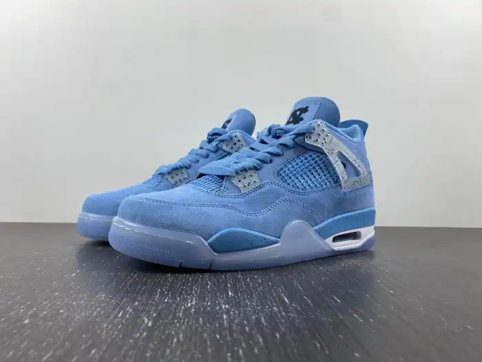 Husky Jordan 4 Retro UNC (PE) HO12MNJDLS247