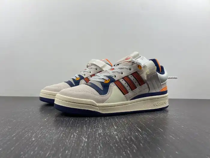 HYPE Adidas Forum Buckle Low Bad Bunny Cangrejeros de Santurce GZ9796