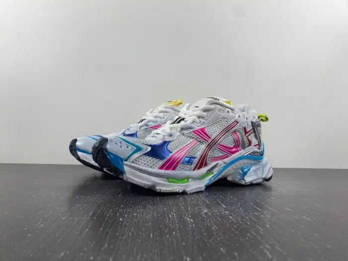 LY BLCG RUNNER SNEAKER 772774 W3RBW 9645