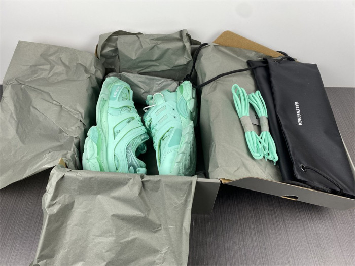 KICKWHO BLCG TRACK SNEAKER 542436 W3FE3 3000