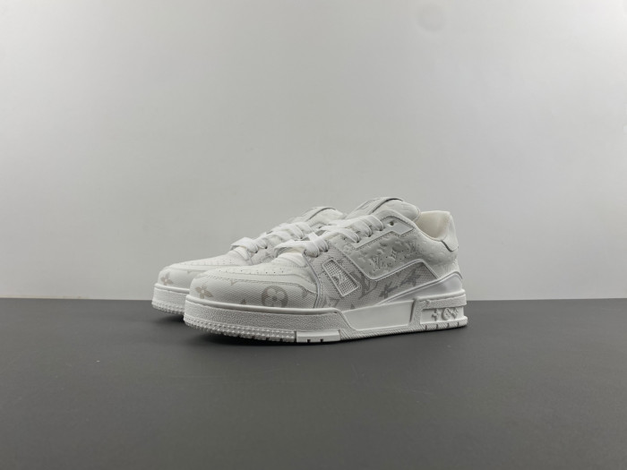 TB LV TRAINER SNEAKER 24052404