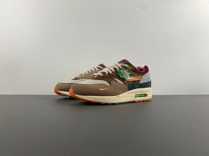 TB Nike Air Max 1 '87 Luxe University of Oregon PE (2024) (Numbered) HQ2639-100