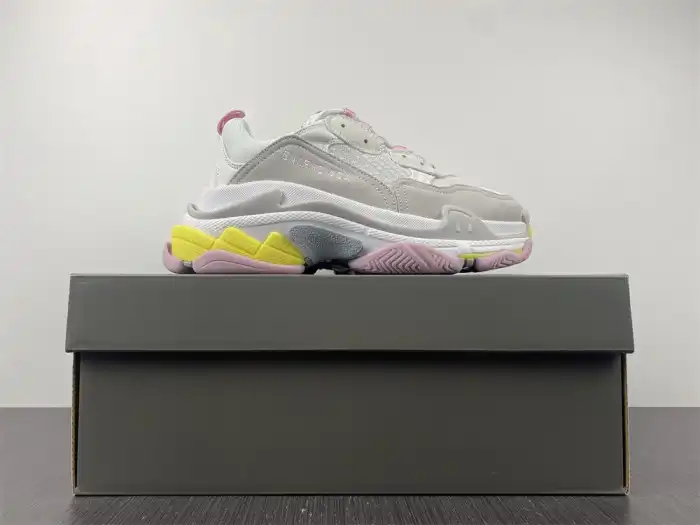 Reps LY BLCG TRIPLE S SNEAKER 524039 W2FW4 7541