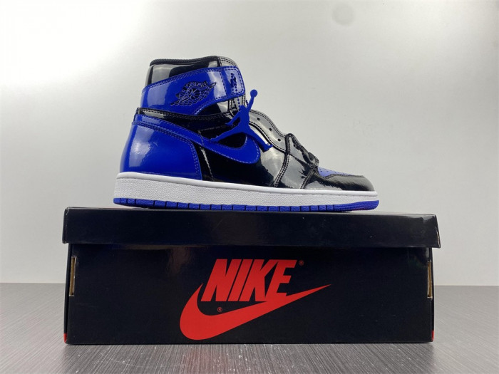 TB Jordan 1 Retro High OG 555088-404