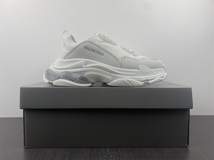 KICKWHO BLCG TRIPLE S SNEAKER 536737 W2F54 1200