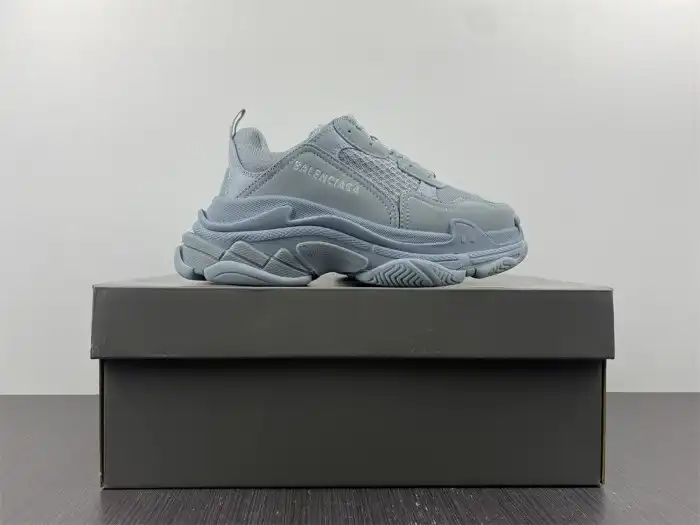 Reps LY BLCG TRIPLE S SNEAKER 524039 W2FW1 4700