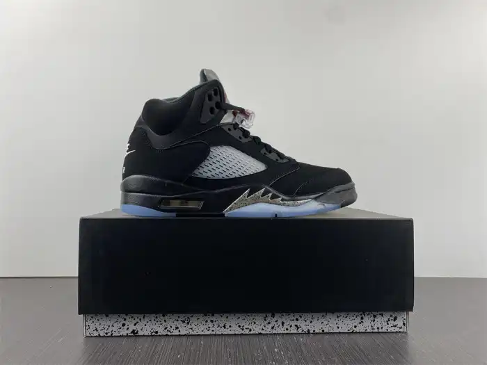 Boostmaster lin Jordan 5 Retro Black Metallic (2016) 845035-003