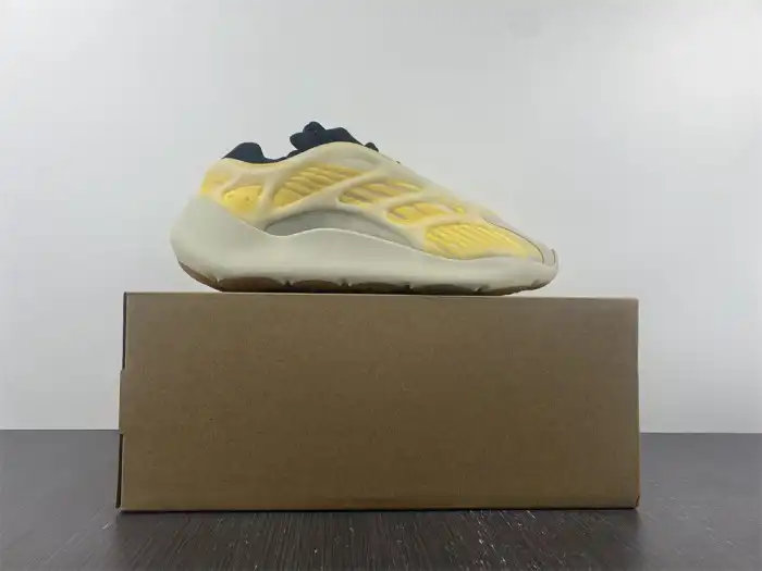 Bmlin Adidas Yeezy 700 V3 Mono Safflower HP5425