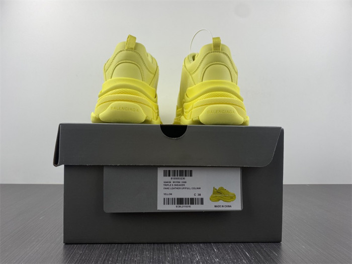 KICKWHO BLCG TRIPLE S SNEAKER 524039 W1FB5 2308