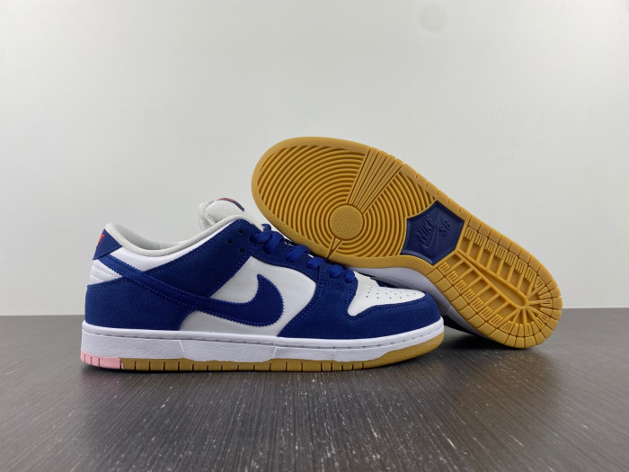 TB Nike SB Dunk Low Los Angeles Dodgers DO9395-400