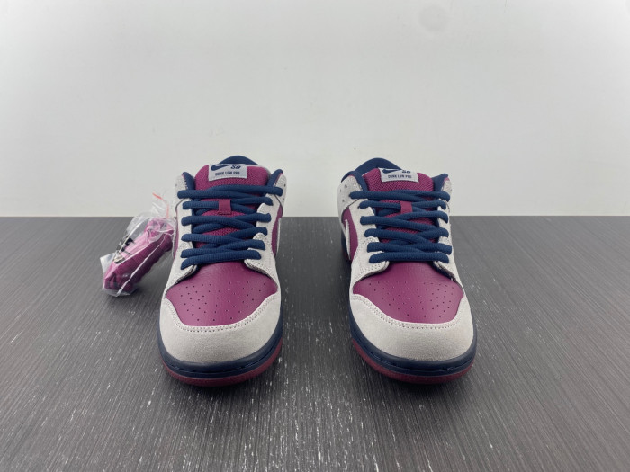 TB Nike SB Dunk Low Atmosphere Grey True Berry BQ6817-001