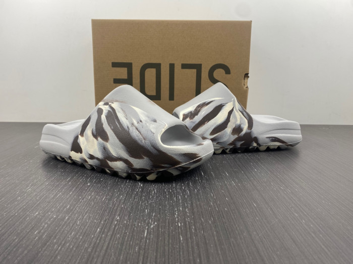 KICKWHO Adidas Yeezy Slide GZ5553