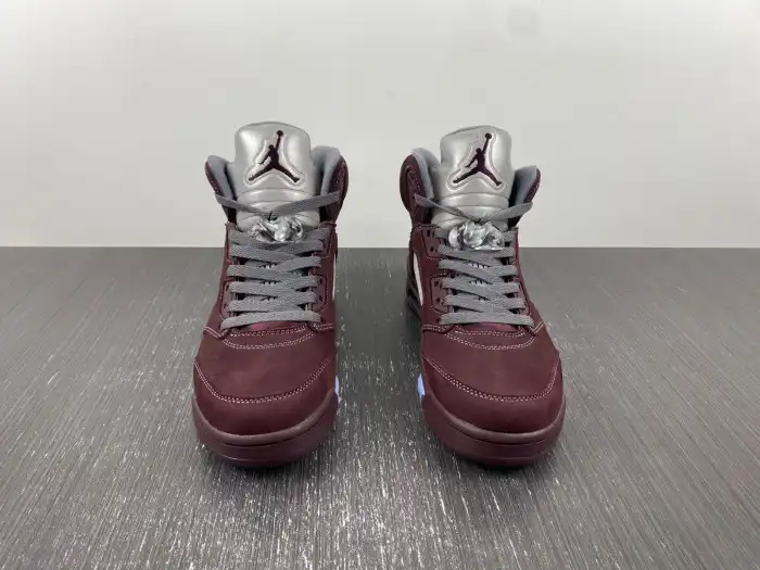 Boostmaster lin Air Jordan 5 Burgundy DZ4131-600