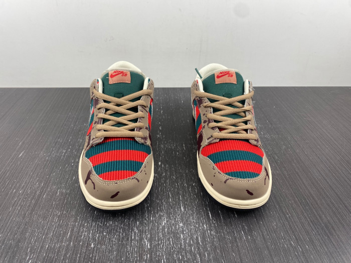 TB Nike SB Dunk Low Freddy Krueger 313170-202