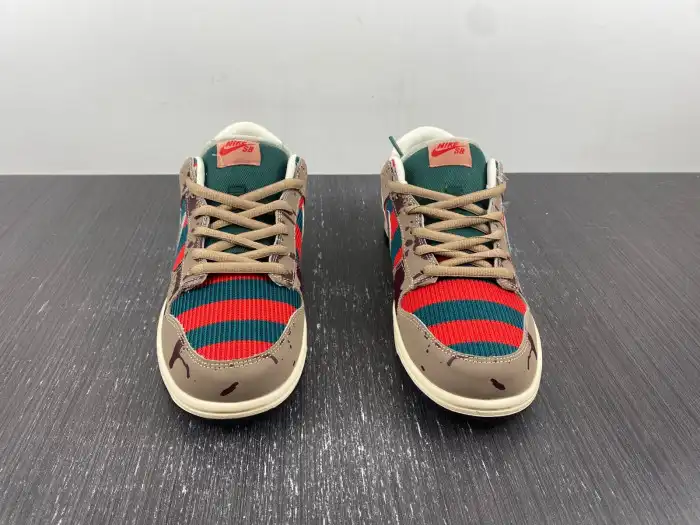 Bmlin Shoes Nike SB Dunk Low Freddy Krueger 313170-202