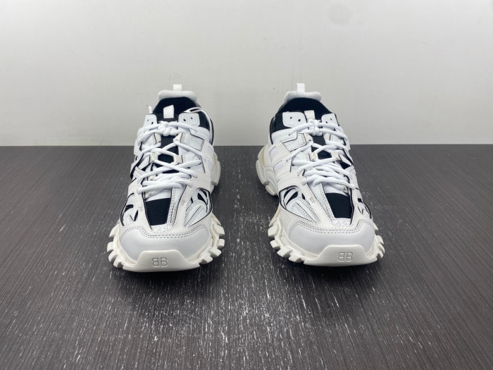 TB BLCG TRACK SNEAKER 736330 W3SKC 9010