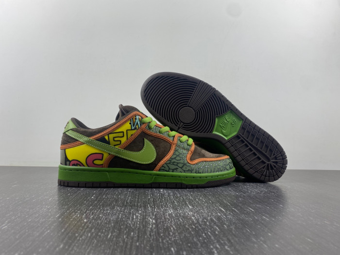 TB Nike SB Dunk Low De La Soul 789841-332