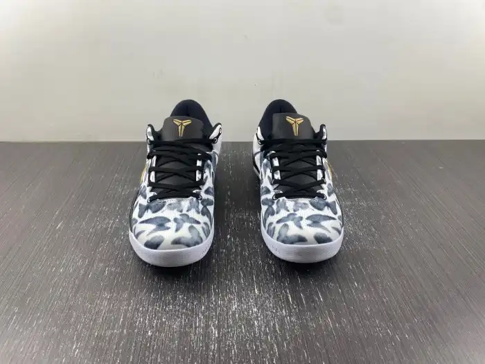 Rep Husky Nike Kobe 8 Protro FV6325-100