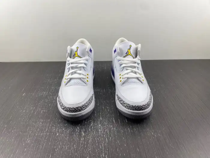 Reps HYPE Jordan 3 Retro Kobe Bryant PE 869802-907