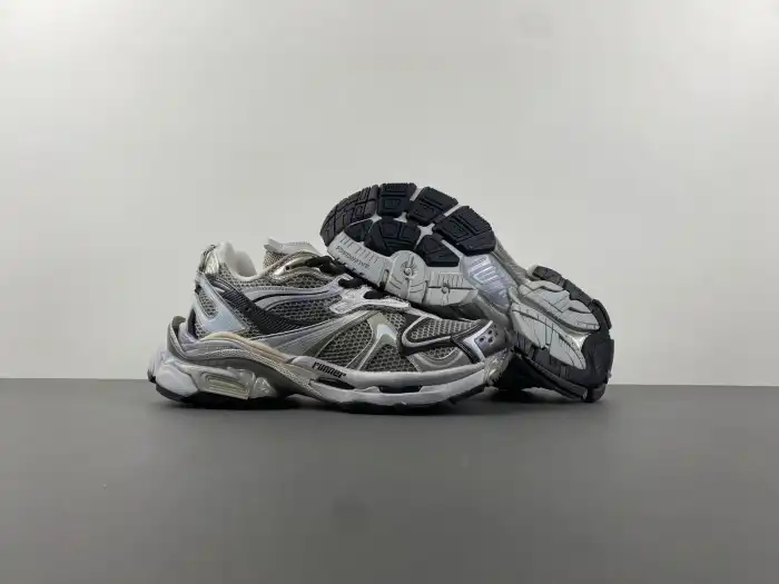 Cheap LY BLCG RUNNER 2.0 SNEAKER 779066-W3RBXP-2000