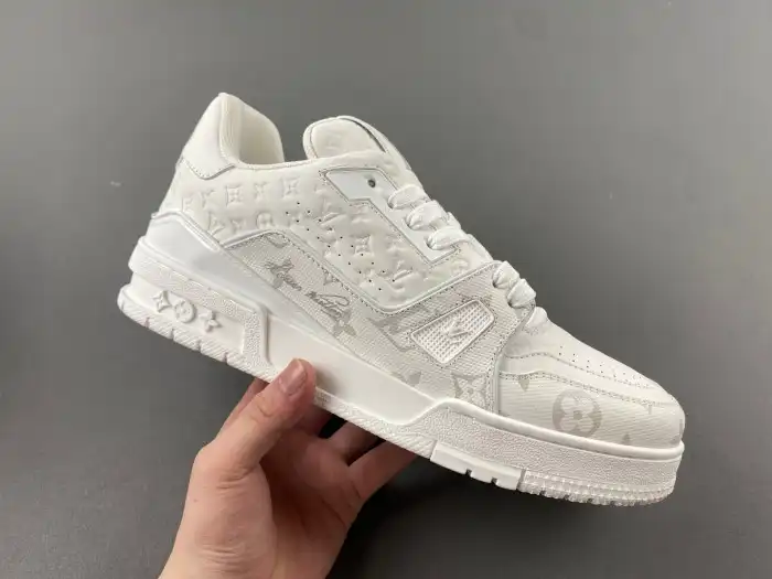 Rep LY LV TRAINER SNEAKER 24052404