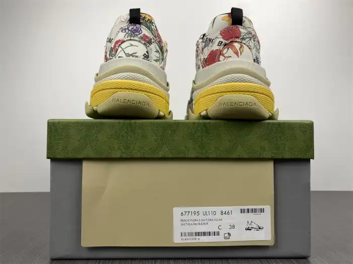 Rep LY GUCC*BLCG TRIPLE S SNEAKER 677195 UL110 8461