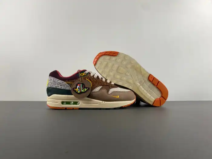 Bmlin Nike Air Max 1 '87 Luxe University of Oregon PE (2024) (Numbered) HQ2639-100