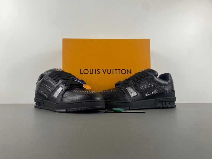 TB LV TRAINER SNEAKER 24121003