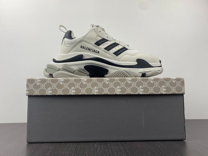 TB ADIDAS X BLCG TRIPLE S SNEAKER 710021 W3RN2 9016