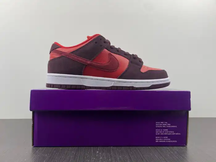 Rep LY Nike SB Dunk Low Cherry DM0807-600