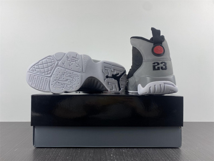 TB Jordan 9 Retro Particle Grey CT8019-060