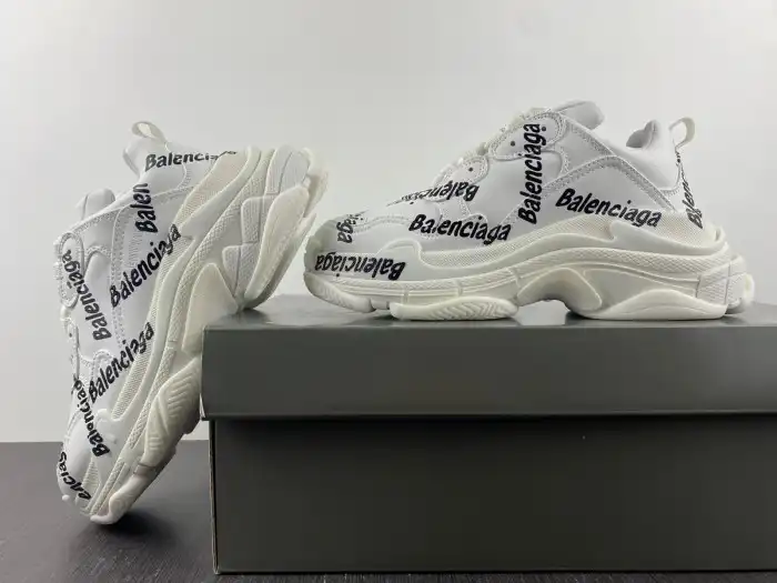 Cheap LY BLCG TRIPLE S SNEAKER 536737 W2FAB 9010