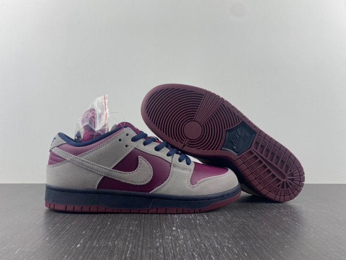 TB Nike SB Dunk Low Atmosphere Grey True Berry BQ6817-001