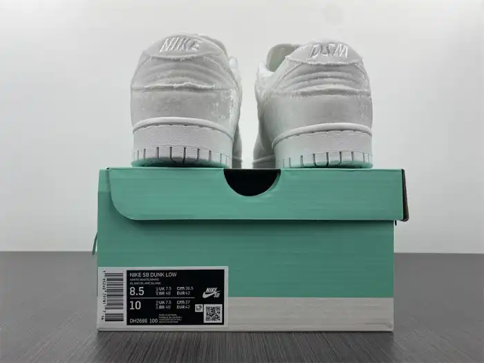 Reps LY Dover Street Market x Nike Dunk Low Triple White DH2686-100