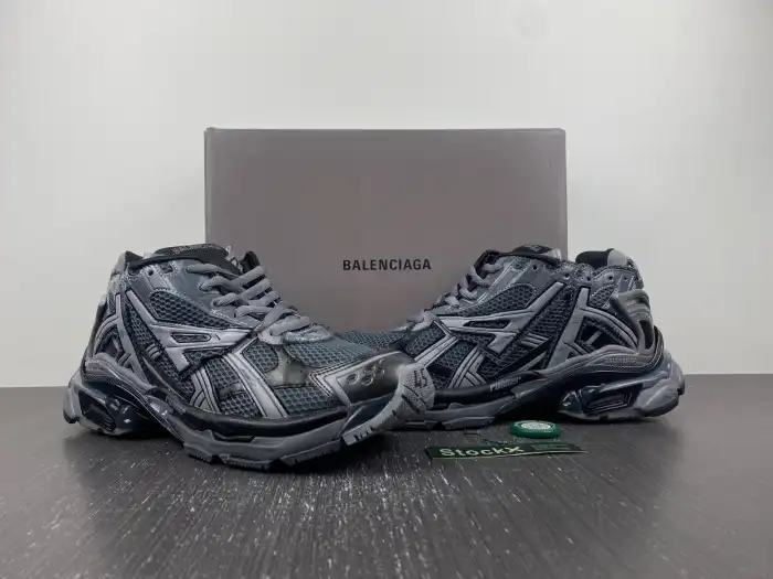 Rep LY BLCG RUNNER SNEAKER 677403 W3RBR 1515