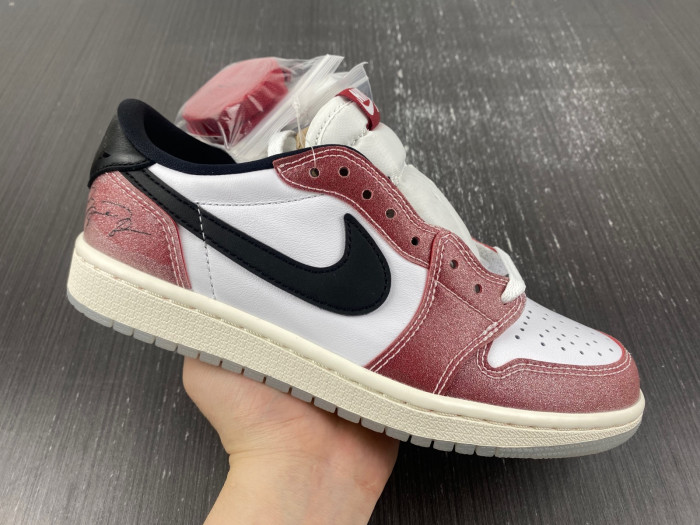 TB TROPHY ROOM X AIR JORDAN 1 LOW OG 'RED BLACK' FN0432-017