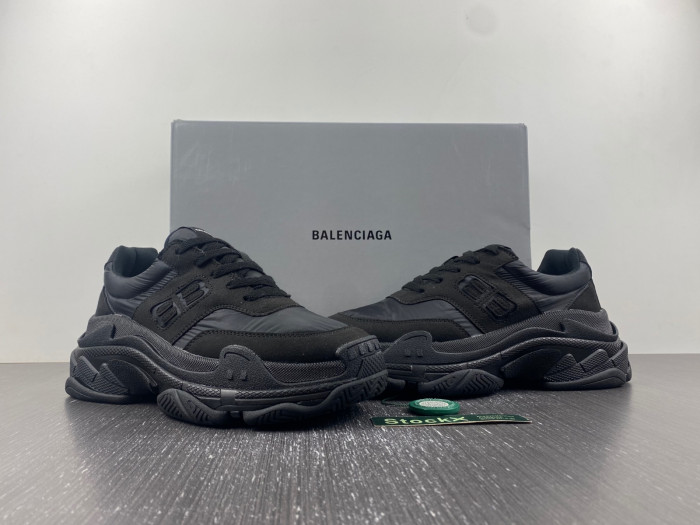 TB BLCG TRIPLE S SNEAKER 710157 W3CU1 1000