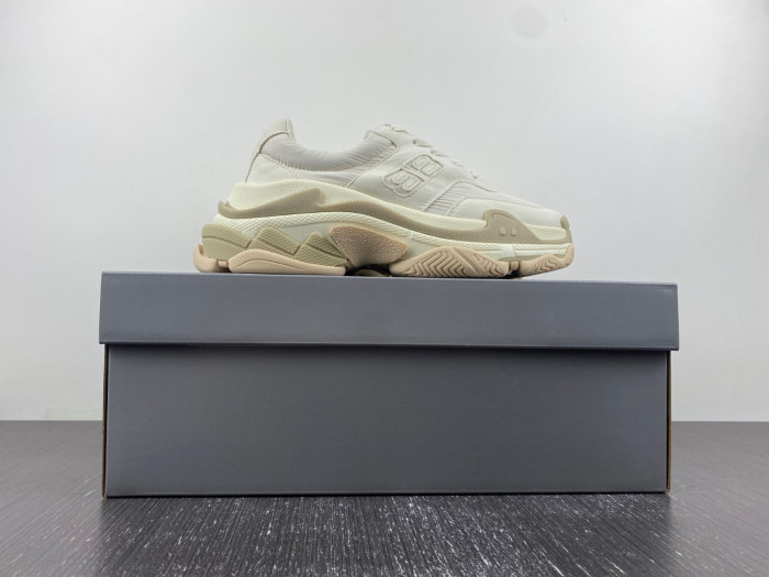 TB BLCG TRIPLE S SNEAKER710156 W3CU2 9798