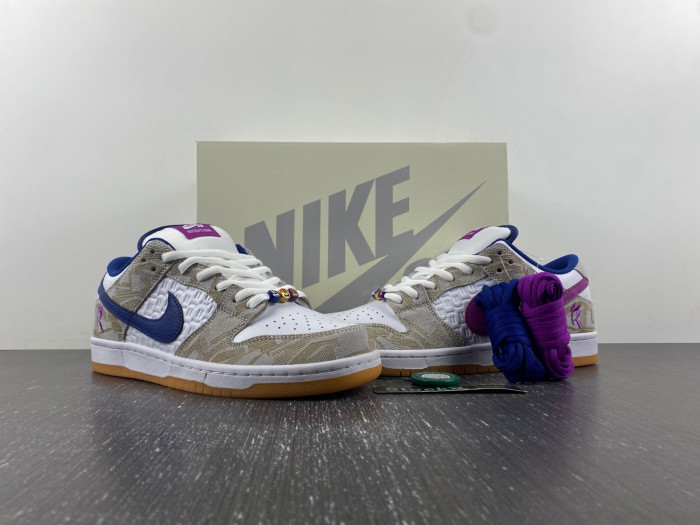 TB Rayssa Leal x Nike SB Dunk Low FZ5251-001