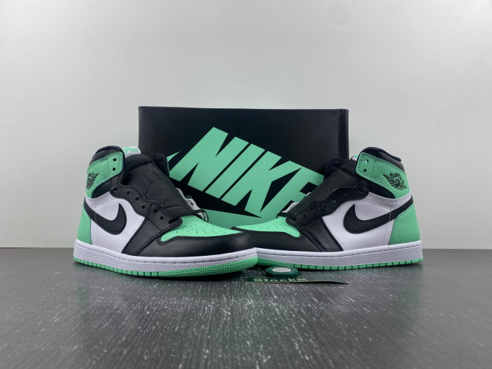 TB Air Jordan 1 High OG Green Glow DZ5485-130