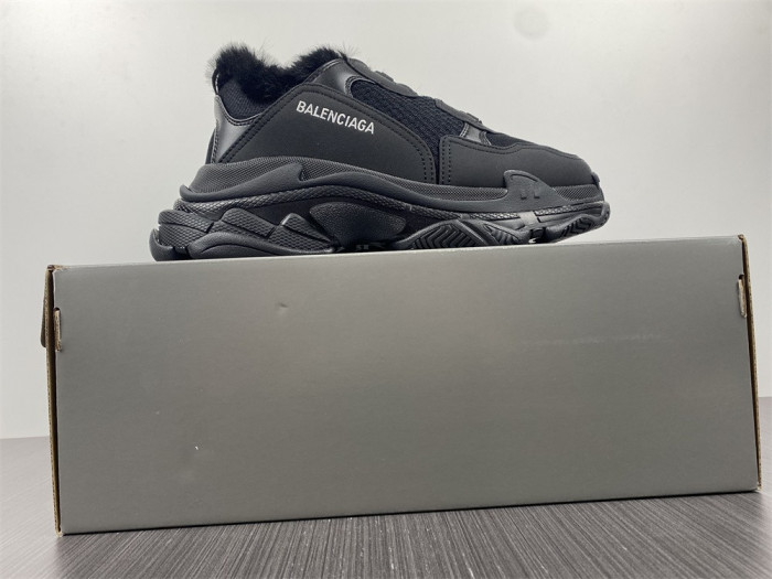 KICKWHO BLCG TRIPLE S SNEAKER 68563 W3CQ5 1000