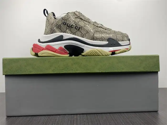 Cheap LY GUCC*BLCG TRIPLE S SNEAKER 681066 ULZ10 9795