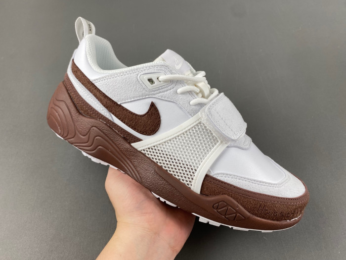 KICKWHO Travis Scott x Nike Zoom Field Jaxx Light Chocolate HQ3073-100