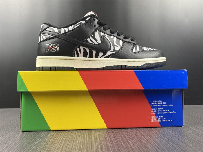 KICKWHO Quartersnacks x Dunk Low SB 'Little Debbies Zebra Cakes' DM3510-001