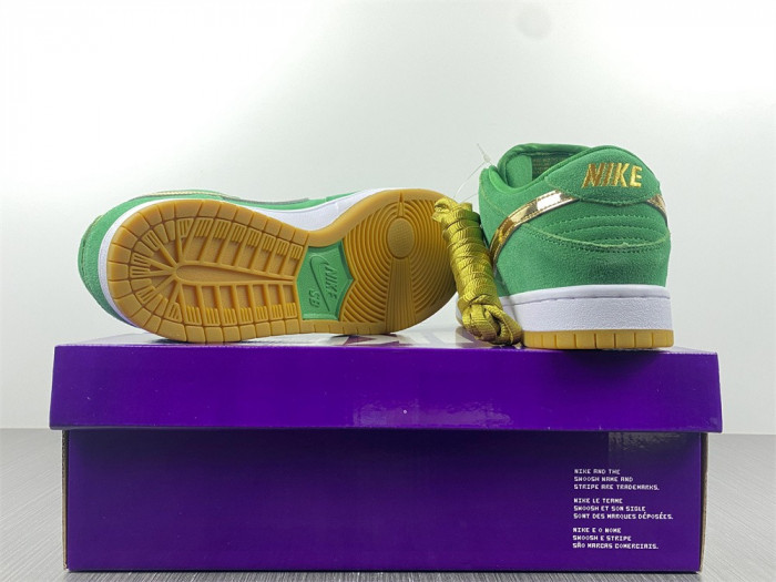 TB Nike SB Dunk Low St. Patricks Day BQ6817-303