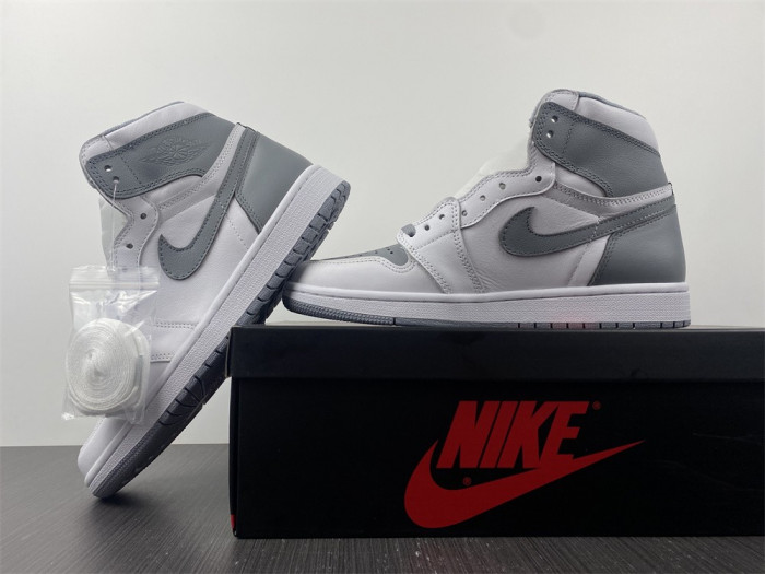 TB Air Jordan 1 High OG Stealth 555088-037