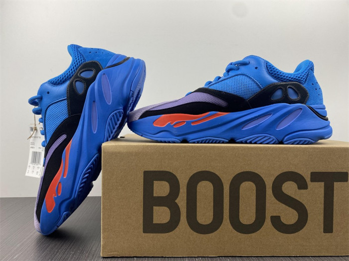 TB ADIDAS YEEZY BOOST 700 HI-RES BLUE HP6674