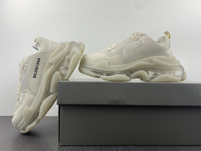 TB BLCG TRIPLE S SNEAKER 544351 W1GB6 0315