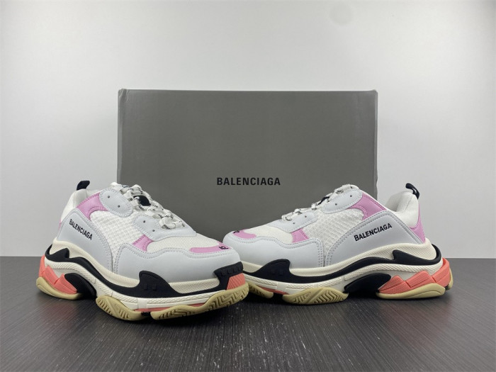 TB BLCG TRIPLE S SNEAKER 536737 WO90M 5691