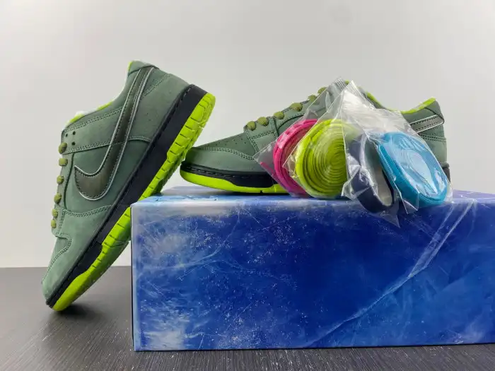 Cheap LY Nike SB Dunk Low Concepts Green Lobster BV1310-337